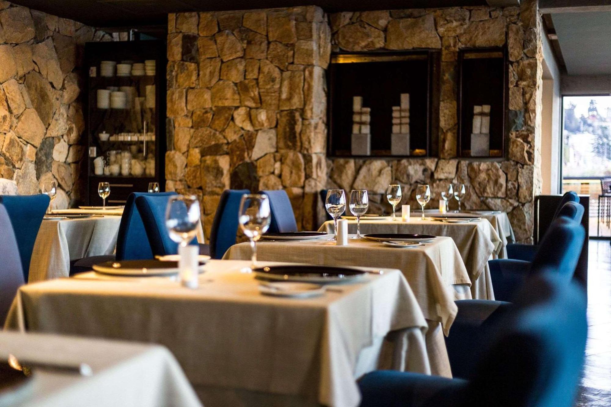 Radisson Blu Acqua Hotel & Spa كونكون المظهر الخارجي الصورة Restaurant interior